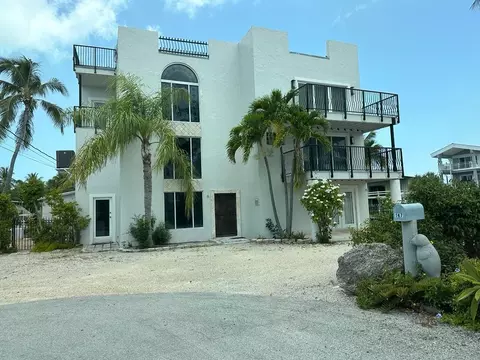 147 Redwing Rd, Tavernier, FL 33070