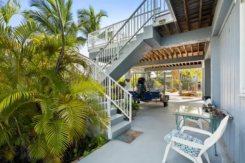 Exterior - 46 Mutiny Pl, Key Largo, FL 33037 photo 3 of 15