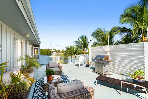 Exterior - 46 Mutiny Pl, Key Largo, FL 33037 photo 4 of 15