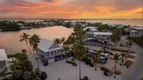 View/Area - 46 Mutiny Pl, Key Largo, FL 33037 photo 5 of 8