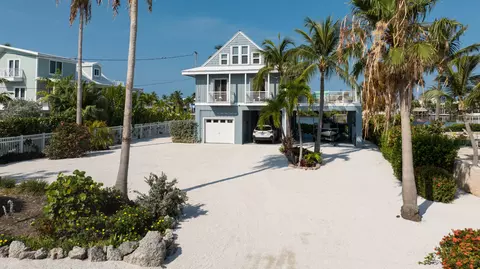 Exterior - 46 Mutiny Pl, Key Largo, FL 33037 photo 14 of 15