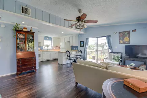 Living - 31353 Avenue E, Big Pine Key, FL 33043 photo 1 of 2