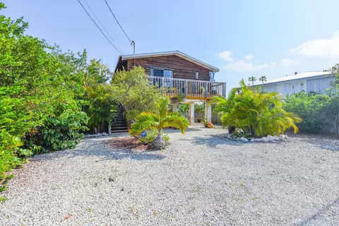 Exterior - 31353 Avenue E, Big Pine Key, FL 33043 photo 11 of 13