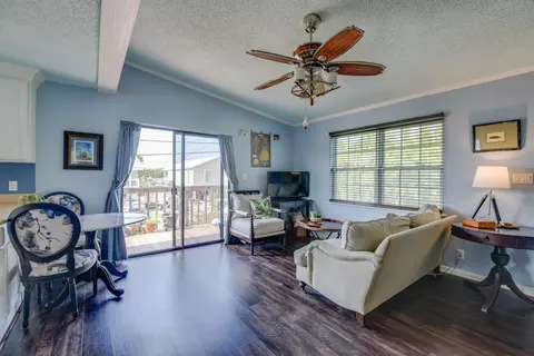 Living - 31353 Avenue E, Big Pine Key, FL 33043 photo 2 of 2