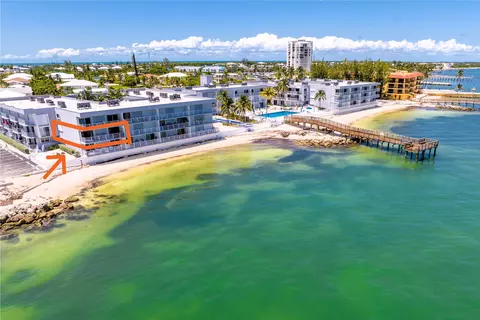201 E Ocean Dr #3-205, Key Colony Beach, FL 33051