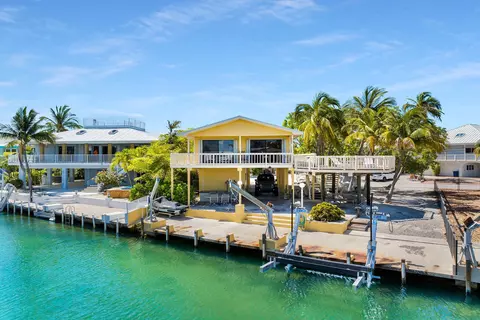 222 Bristol Ct, Tavernier, FL 33070