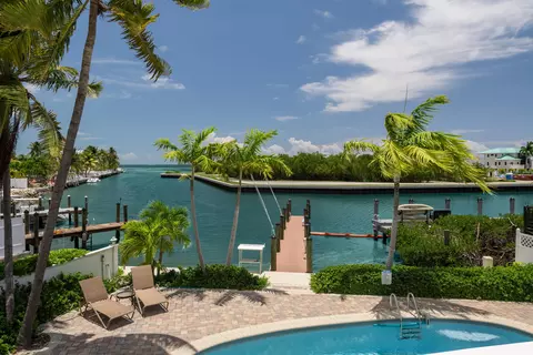 524 Sombrero Beach Rd, Marathon, FL 33050