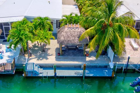 441 10th St #KEY colony, Key Colony Beach, FL 33051
