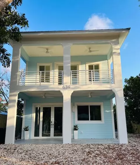 634 Cabrera St, Key Largo, FL 33037