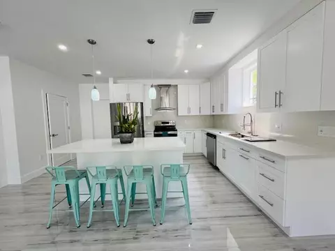 Kitchen - 634 Cabrera St, Key Largo, FL 33037 photo 1 of 2