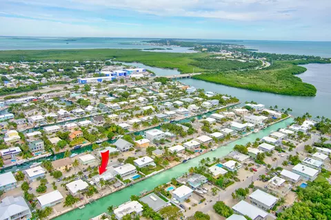 160 Plantation Dr, Tavernier, FL 33070