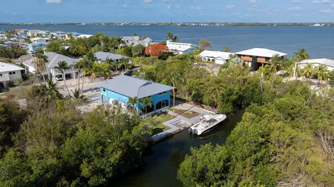 29147 Cactus Ln, Big Pine Key, FL 33043 photo 2