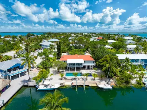 17177 W Bonita Ln, Sugarloaf Key, FL 33042