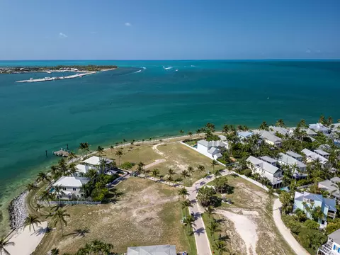 27 Sunset Key Dr, Key West, FL 33040 photo 2
