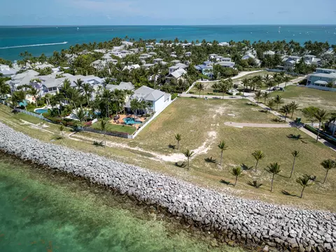 27 Sunset Key Dr, Key West, FL 33040