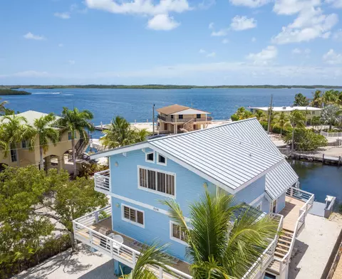 556 Avenue A, Key Largo, FL 33037 photo 2