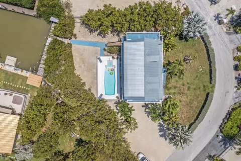9 Treasure Rd, Marathon, FL 33050 photo 5