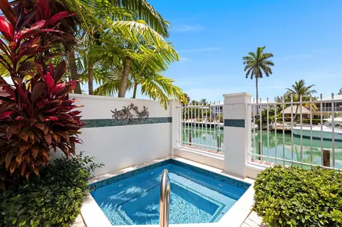 7023 Harbor Village Dr, Duck Key, FL 33050