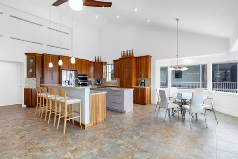 Kitchen - 21 Mutiny Pl, Key Largo, FL 33037 photo 2 of 4