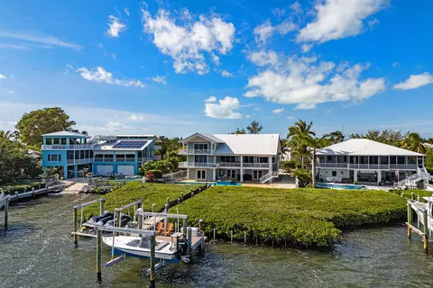 View/Area - 21 Mutiny Pl, Key Largo, FL 33037 photo 5 of 10