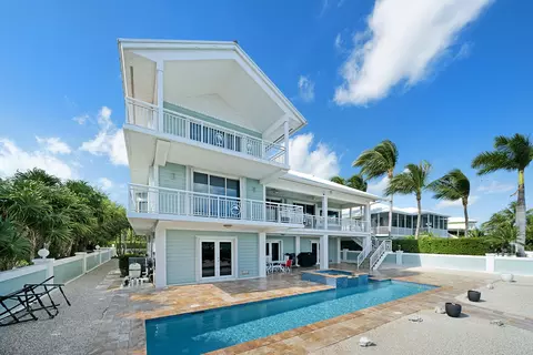Exterior - 21 Mutiny Pl, Key Largo, FL 33037 photo 7 of 19