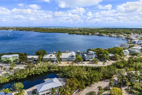 View/Area - 21 Mutiny Pl, Key Largo, FL 33037 photo 9 of 10
