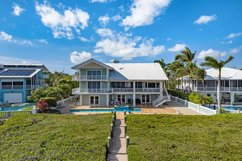 Exterior - 21 Mutiny Pl, Key Largo, FL 33037 photo 2 of 19