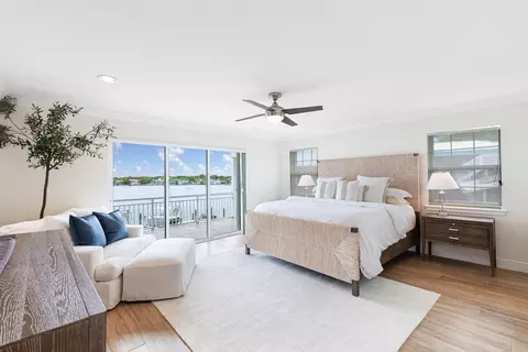 Bedroom - 21 Mutiny Pl, Key Largo, FL 33037 photo 1 of 6
