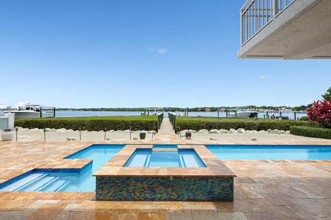 Exterior - 21 Mutiny Pl, Key Largo, FL 33037 photo 14 of 19