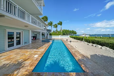 Exterior - 21 Mutiny Pl, Key Largo, FL 33037 photo 8 of 19