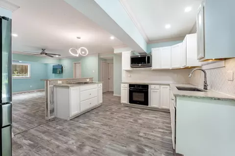 1016 Snapper Ln, Key Largo, FL 33037 photo 8