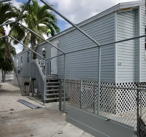 G17 Roberta, Stock Island, FL 33040