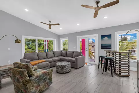 2825 Dolphin Dr, Marathon, FL 33050 photo 24