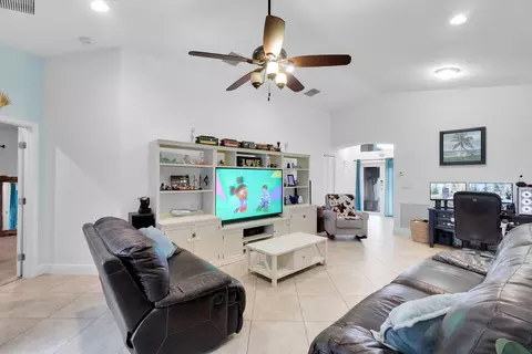 14 N End Rd, Key Largo, FL 33037 photo 5