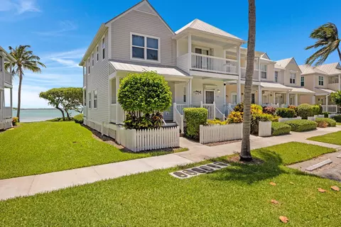 5029 Sunset Village Dr, Duck Key, FL 33050