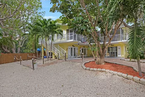 397 Pompano Dr, Key Largo, FL 33037
