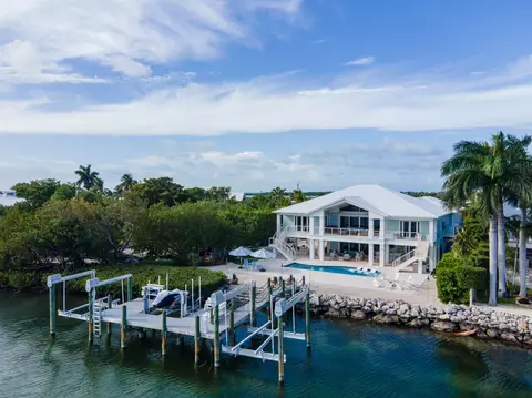 183 Indian Mound Trl, Tavernier, FL 33070