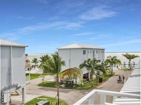 10877 Overseas Hwy #111, Marathon, FL 33050