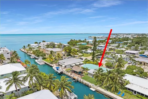 850 97th Street Ocean St, Marathon, FL 33050 photo 2