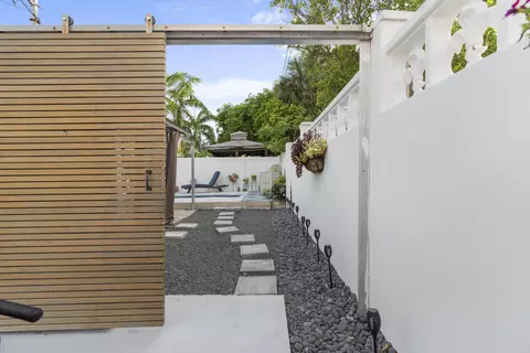 Exterior - 1202 Ashby St, Key West, FL 33040 photo 13 of 16