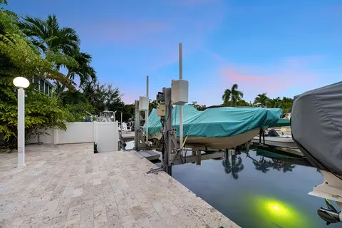 300 Woods Ave, Tavernier, FL 33070