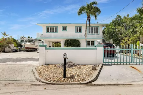 21 N Channel Dr, Key Largo, FL 33037