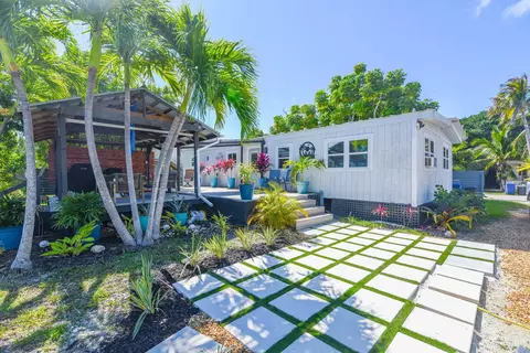 21 23 Riviera Dr, Big Coppitt, FL 33040 photo 10