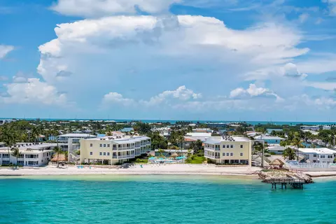 501 E Ocean Dr #18, Key Colony, FL 33051 photo 2