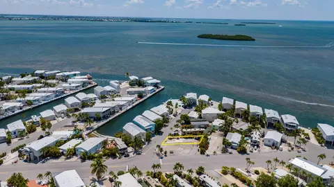 701 Spanish Main Dr #69, Cudjoe, FL 33042
