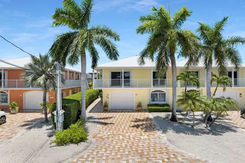 550 9th St #KEY colony, Key Colony Beach, FL 33051