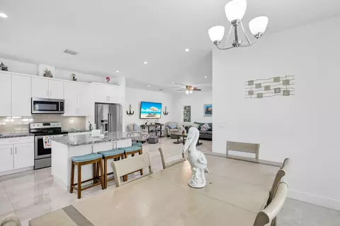 667 Colson Dr, Key Largo, FL 33037 photo 8