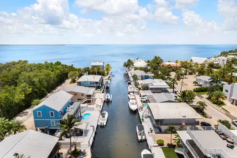 54 S Blackwater Ln, Key Largo, FL 33037