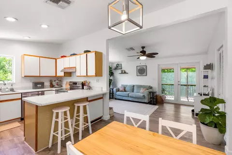 33 E Cahill Ct, Big Pine Key, FL 33043 photo 3