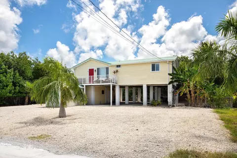 33 E Cahill Ct, Big Pine Key, FL 33043